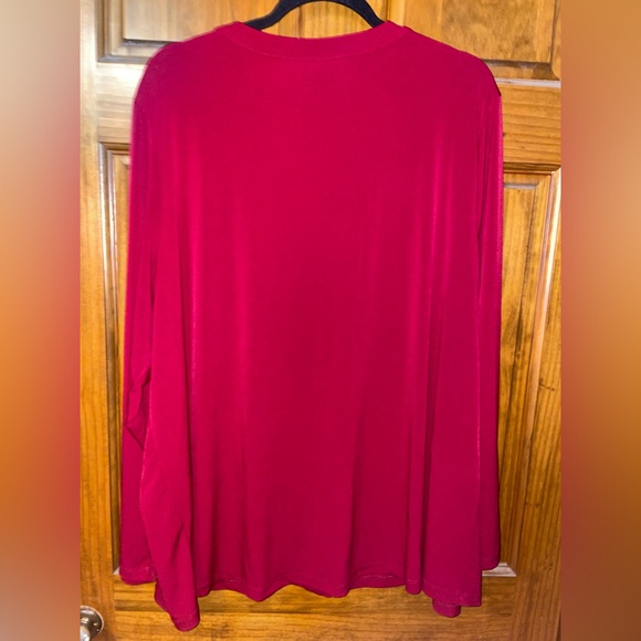 Susan Graver Burgundy Top with Black Trim - Picture 3 of 3